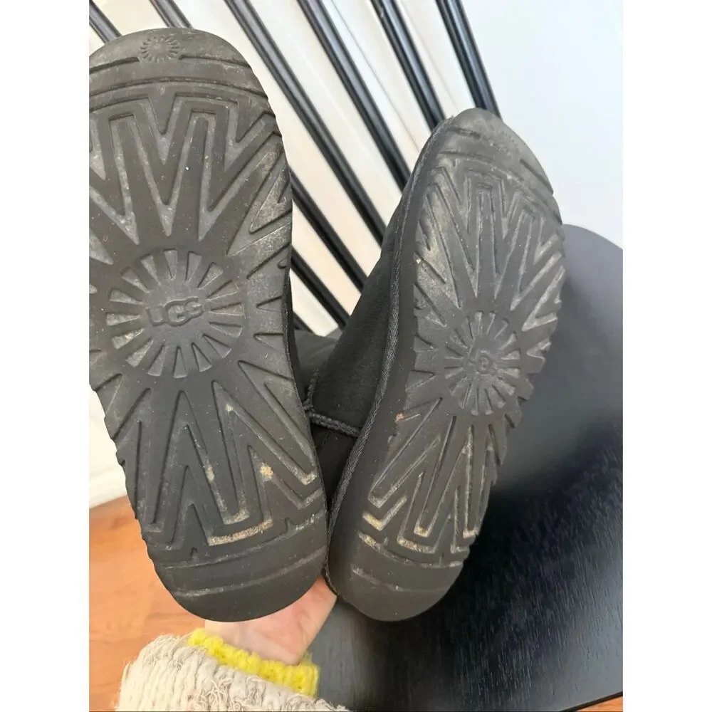 Ugg Classic Black classic short 11 boot size 8